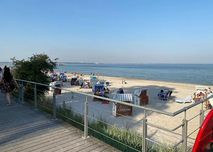 Moderne 3-Zi-Wohnung mit Meerblick direkt am Strand